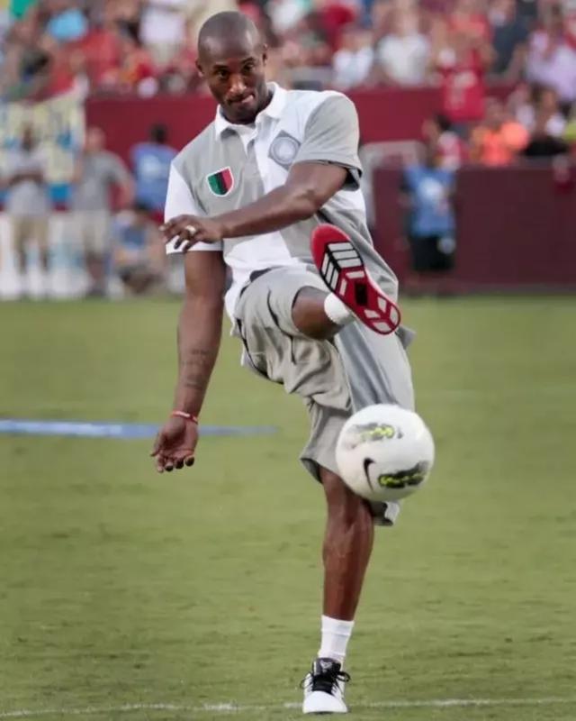 NBA球员数据统计：助攻、得分、篮板排行,（NBA球员数据榜：得分、助攻、篮板排名）