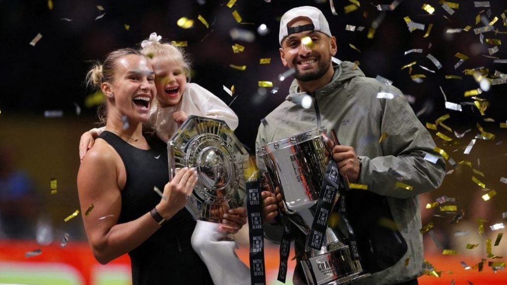 维埃里：现在拿皮奥和其他人比较毫无意义，应该让他安心踢球（维埃里：别再把皮奥和别人比较了，让他安心踢球）