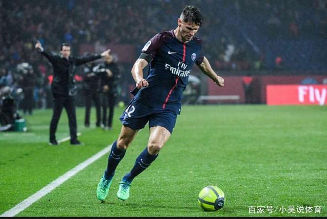 3-2！意大利女排豪取11连胜 埃格努+安娃轮番轰炸 瓦尔加斯26分难救主（意大利女排3-2再胜豪取11连胜 埃格努携安娃火力全开 瓦尔加斯26分无力回天）