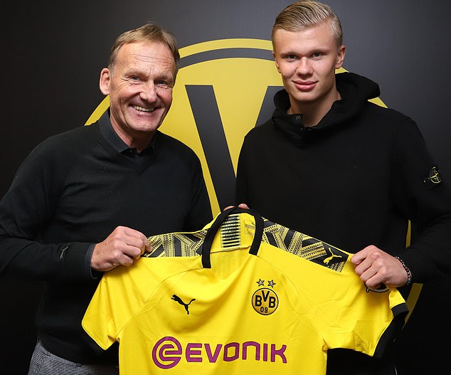 亚马尔社媒更换头像：诺坎普是书写历史的地方（亚马尔社媒换新头像：诺坎普见证历史书写）