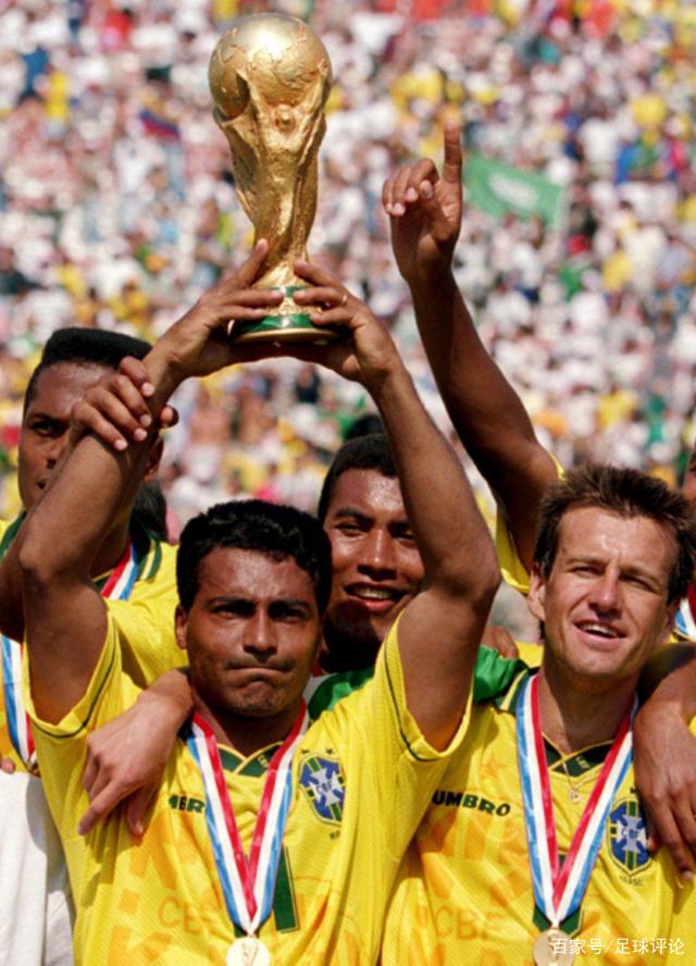 雷霆靠团队篮球获大胜（雷霆凭借团队配合大胜）