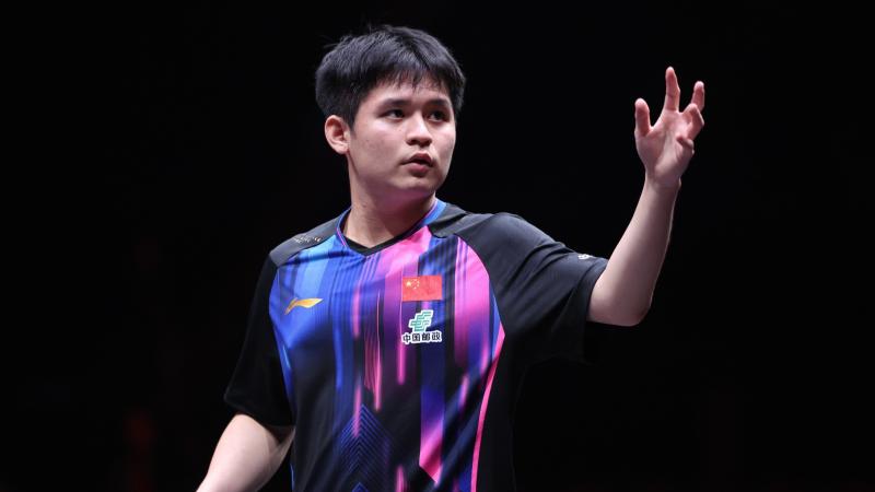 冲刺时刻！年终大战决赛实时赛况：姆巴佩领先C罗不到100票（最后冲刺！年终终极对决最新票数：姆巴佩领先C罗不足百票）