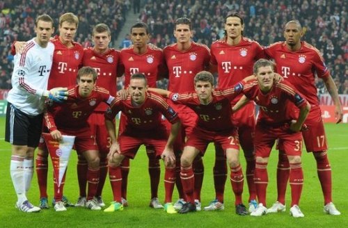 意媒：拜仁天才边锋利契纳或离队，尤文和米兰等队有意争夺（意媒曝拜仁天才翼锋利契纳或将离队，尤文、米兰等队竞逐签约）