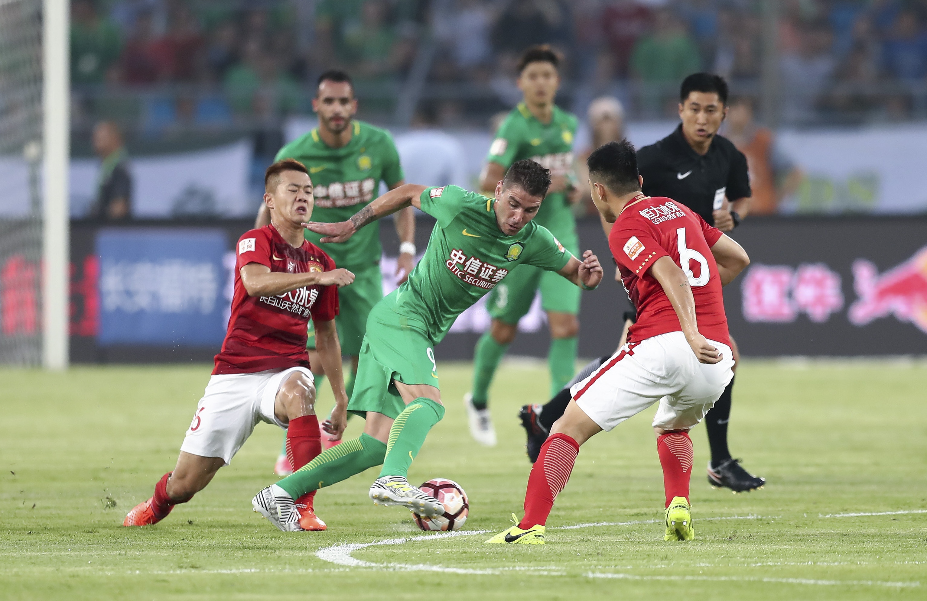 阿尔马达：加盟马竞主要因为西蒙尼，我希望能在欧洲待很多年（阿尔马达：选择马竞因西蒙尼，盼在欧洲长期效力）