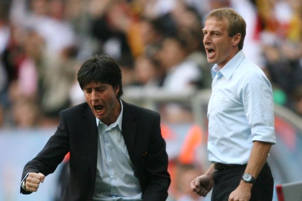 海港0-0柔佛新山，陈威12次扑救，加布里埃尔、冯劲失良机（海港与柔佛新山互交白卷：陈威12次扑救，加布里埃尔、冯劲失良机）